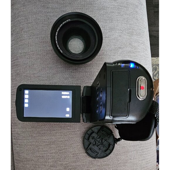 Digital Video Camera 240MP HD 1080P 16X Zoom with Lens Cover and 38X Macro Lens - Picture 2 of 6